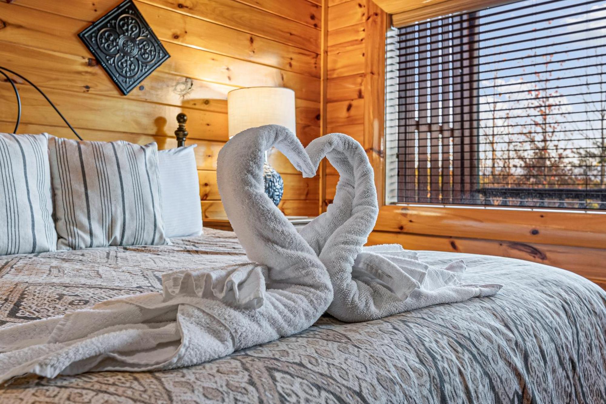 Knotty By Nature Sevierville Exterior foto